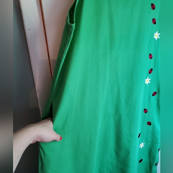 Lovely ladybug & daisy summer dress - Picture 8 of 14